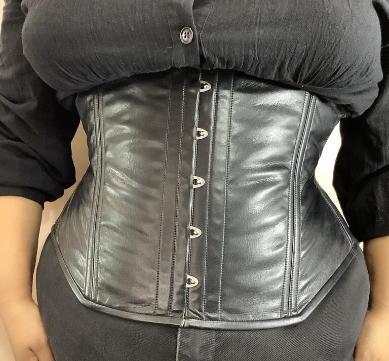 Dark Garden Signature Dollymop Underbust in Black Leather