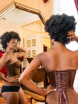 Dark Garden Naturals Signature Valentine in Mocha Dark Garden Naturals Signature Valentine in Mocha