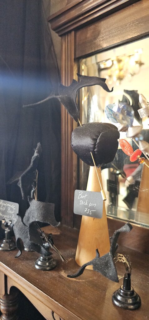 Kalico Delafay Kalico Delafay Felt Bat Accessories (bobby pin or ring)