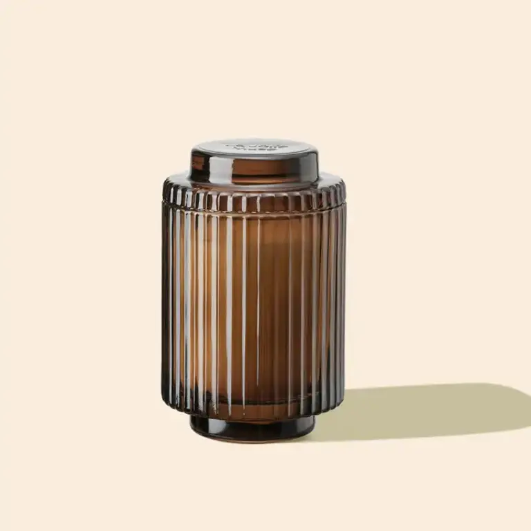 La Jolie Muse Amélie 7oz Candle in Saffron & Oud