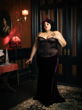 Pop Antique for Dark Garden Madame X Skirt in Velvet Pop Antique for Dark Garden Madame X Skirt in Velvet