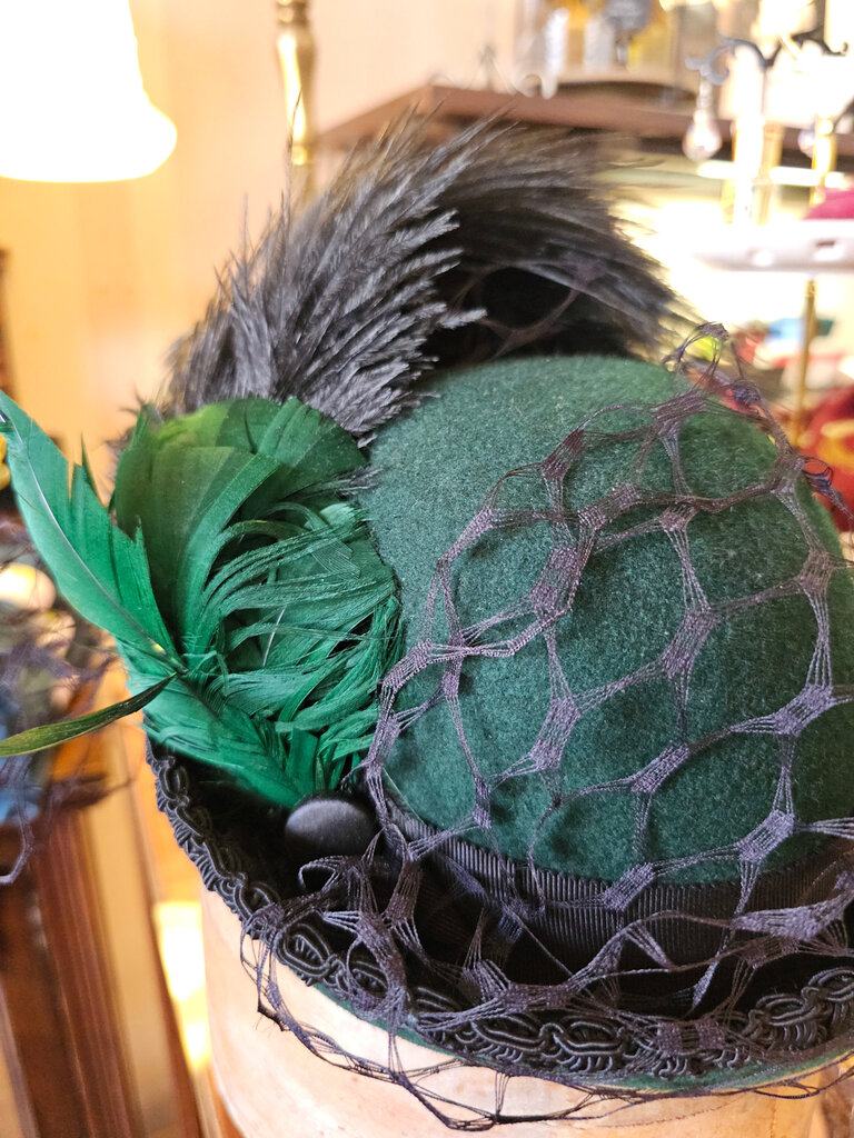 Kalico Delafay Kalico Delafay Deep Green Felt Mini Bowler with Veiling & Ostrich Feather