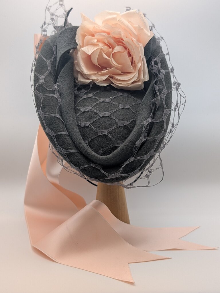 Kalico Delafay Kalico Delafay Grey Tilt Hat w/ Pink Ribbon & Flowers, Grey Veil