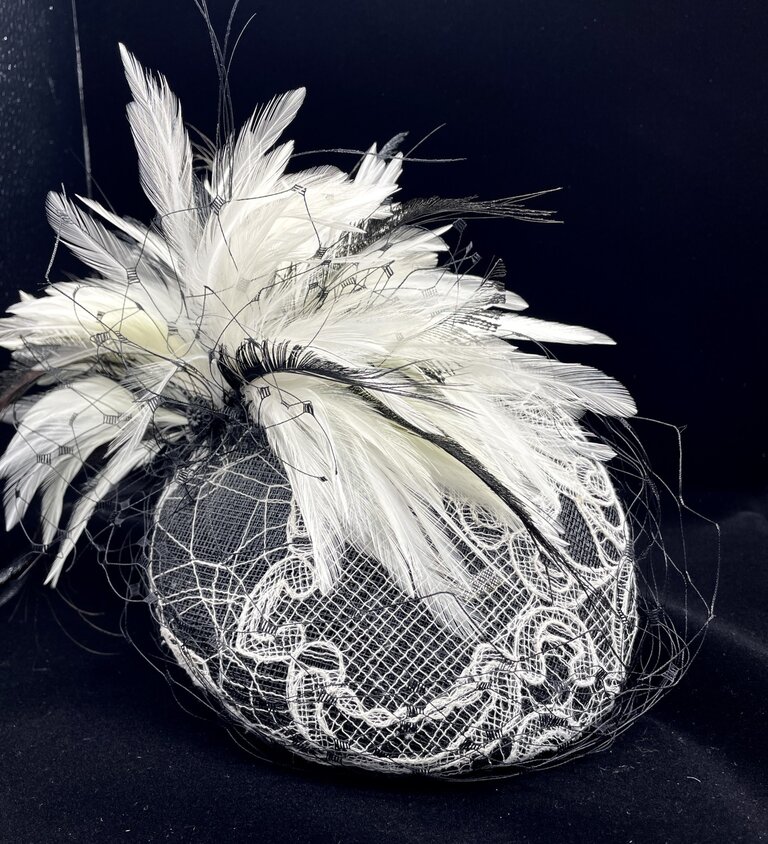 Kalico Delafay Kalico Delafay Black Sinamay Large Black with White Lace Teardrop with Veiling & Black and White feather Spray