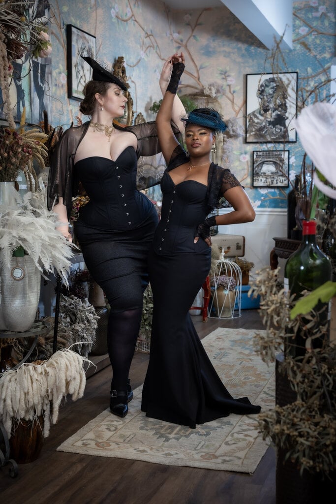 Dark Garden Signature Sweetheart in Poplin [Made To Order]