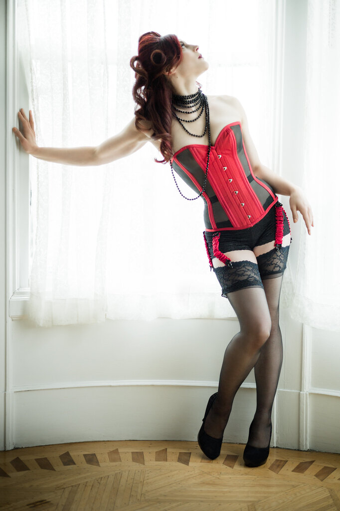 Dark Garden Signature Risque Sweetheart in Red Satin/Black Mesh