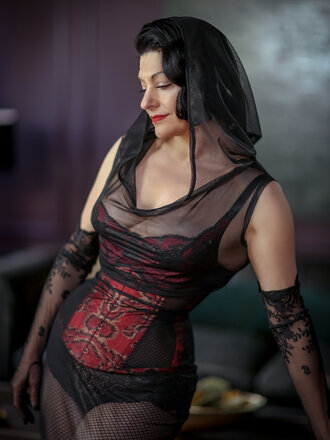 Dark Garden Personalized Design Cincher – Risque