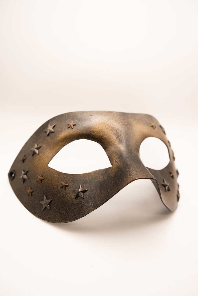 Kalico Delafay Kalico Delafay Star Papier-Mâché Masks