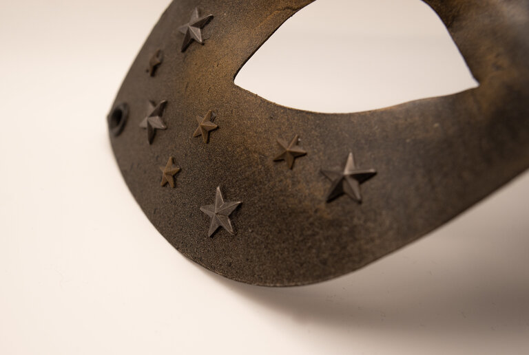 Kalico Delafay Kalico Delafay Star Papier-Mâché Masks