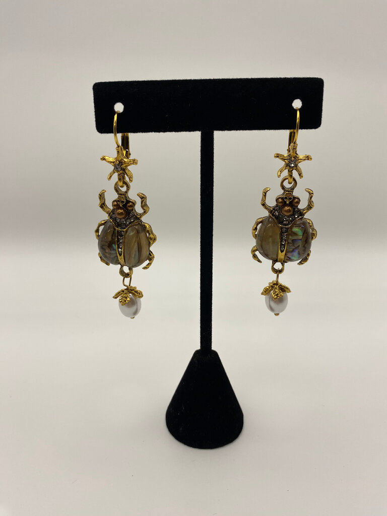 Mio Queena Vintage Insect Beetle Pearl Pendant Earrings