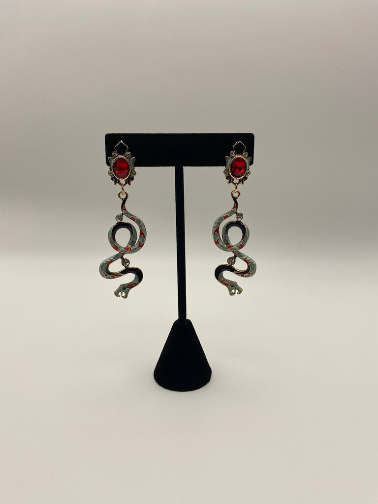 Mio Queena Enamel Snake Earrings