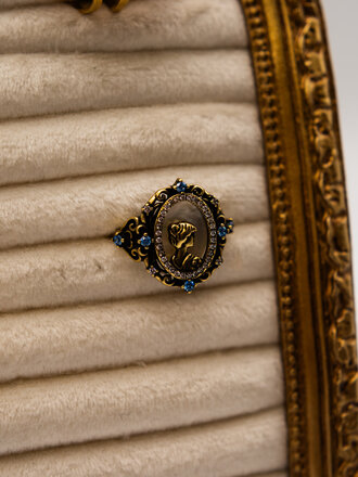 Mio Queena Vintage Baroque Goddess Ring