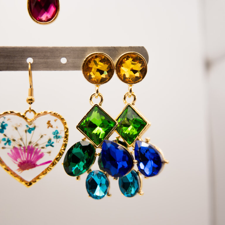 Yiwuu Sparkling Geometric Earrings