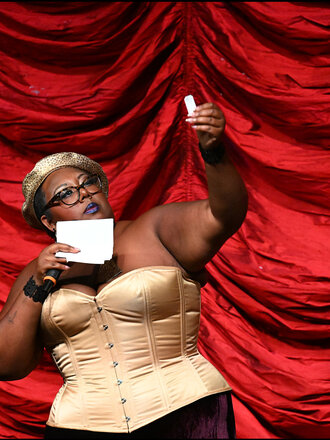 Dark Garden Valentine in Honey Satin 36 (Limited Edition)