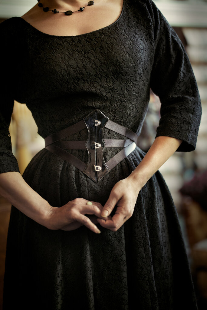 Dark Garden Signature Finishing Belt