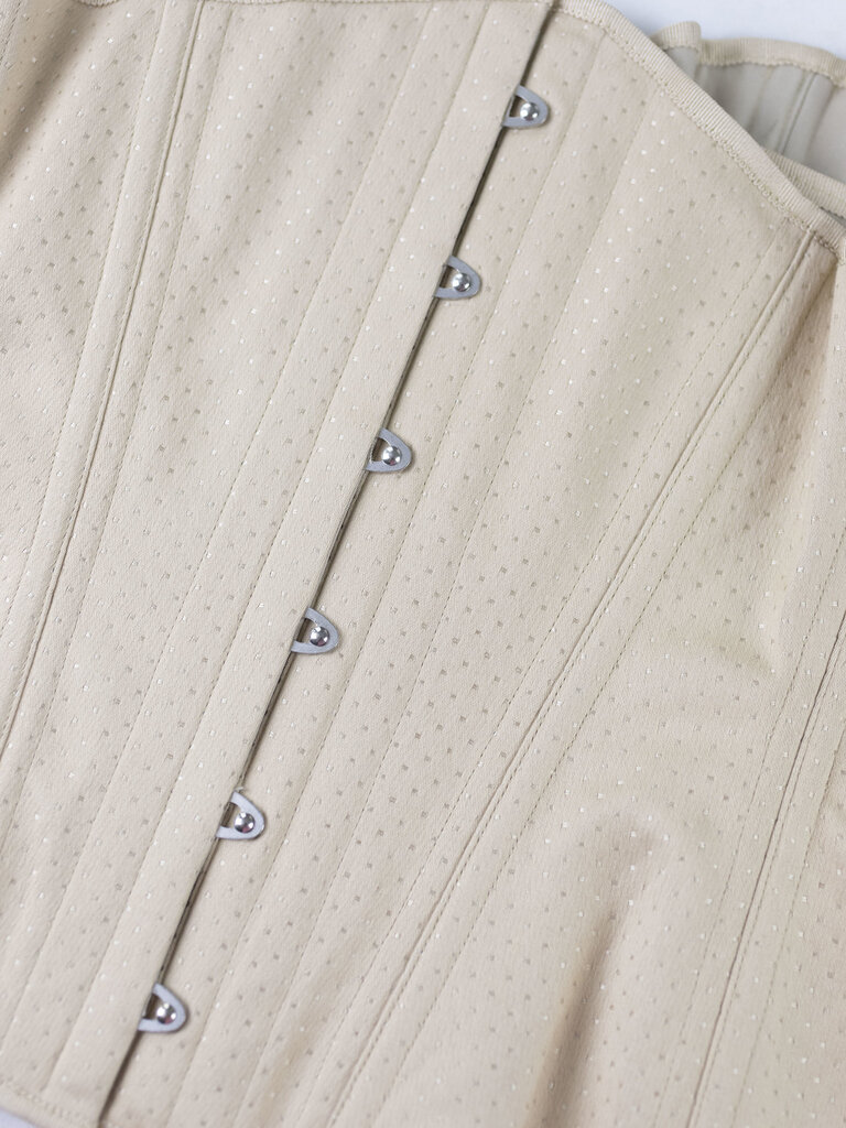 Dark Garden Eden in Biscuit Dot Broché with Petersham Binding 26 (Limited Edition)