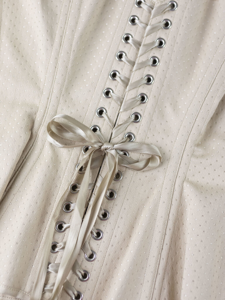 Dark Garden Eden in Biscuit Dot Broché with Petersham Binding 26 (Limited Edition)