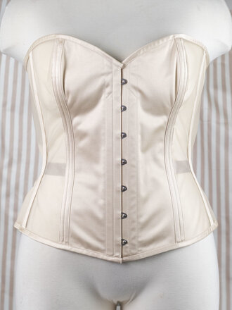Dark Garden Risqué Valentine in Chai Sateen & Blush Mesh 40 (Limited Edition)