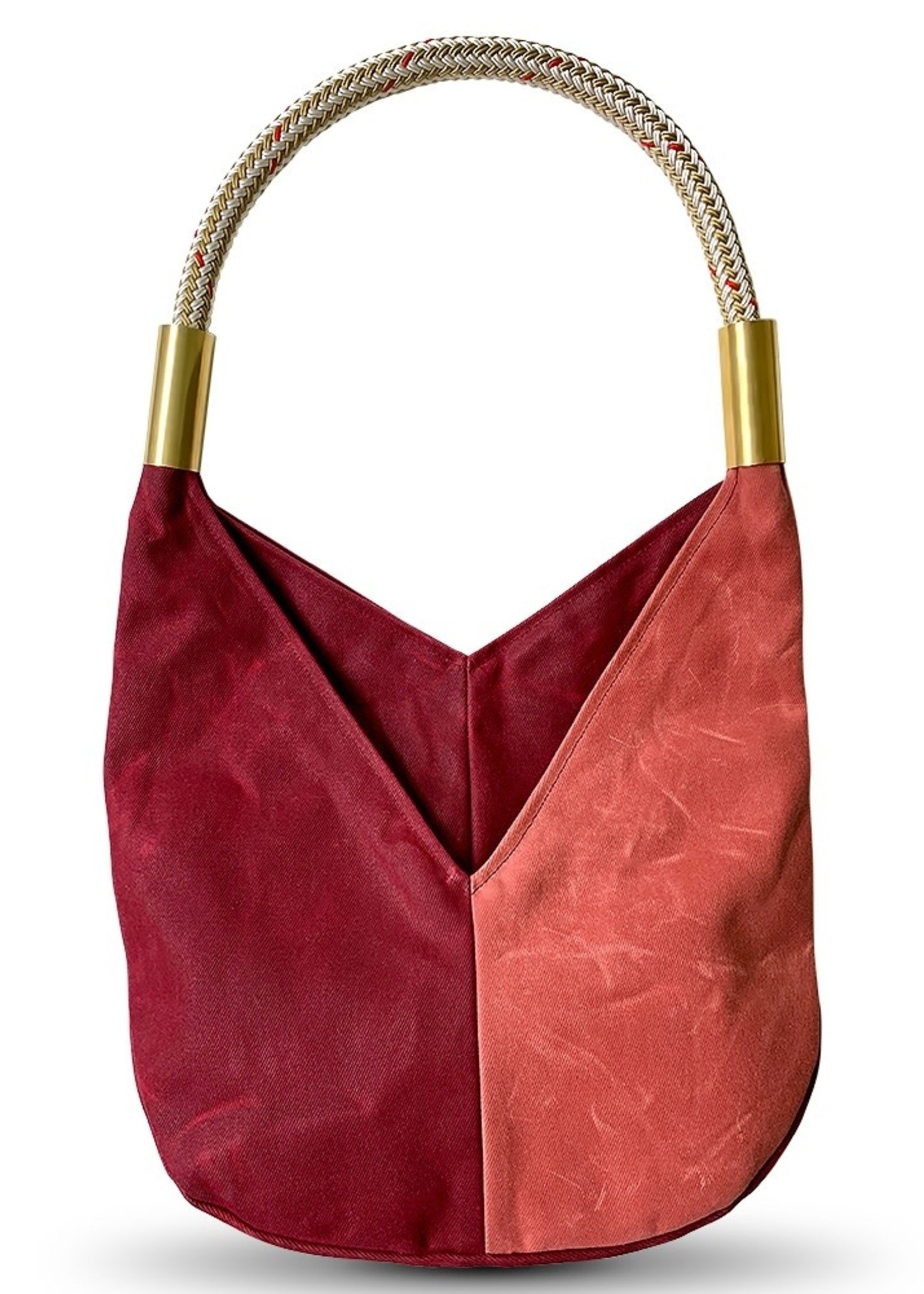 Waxed Canvas Bucket Bag| Quince & Co.