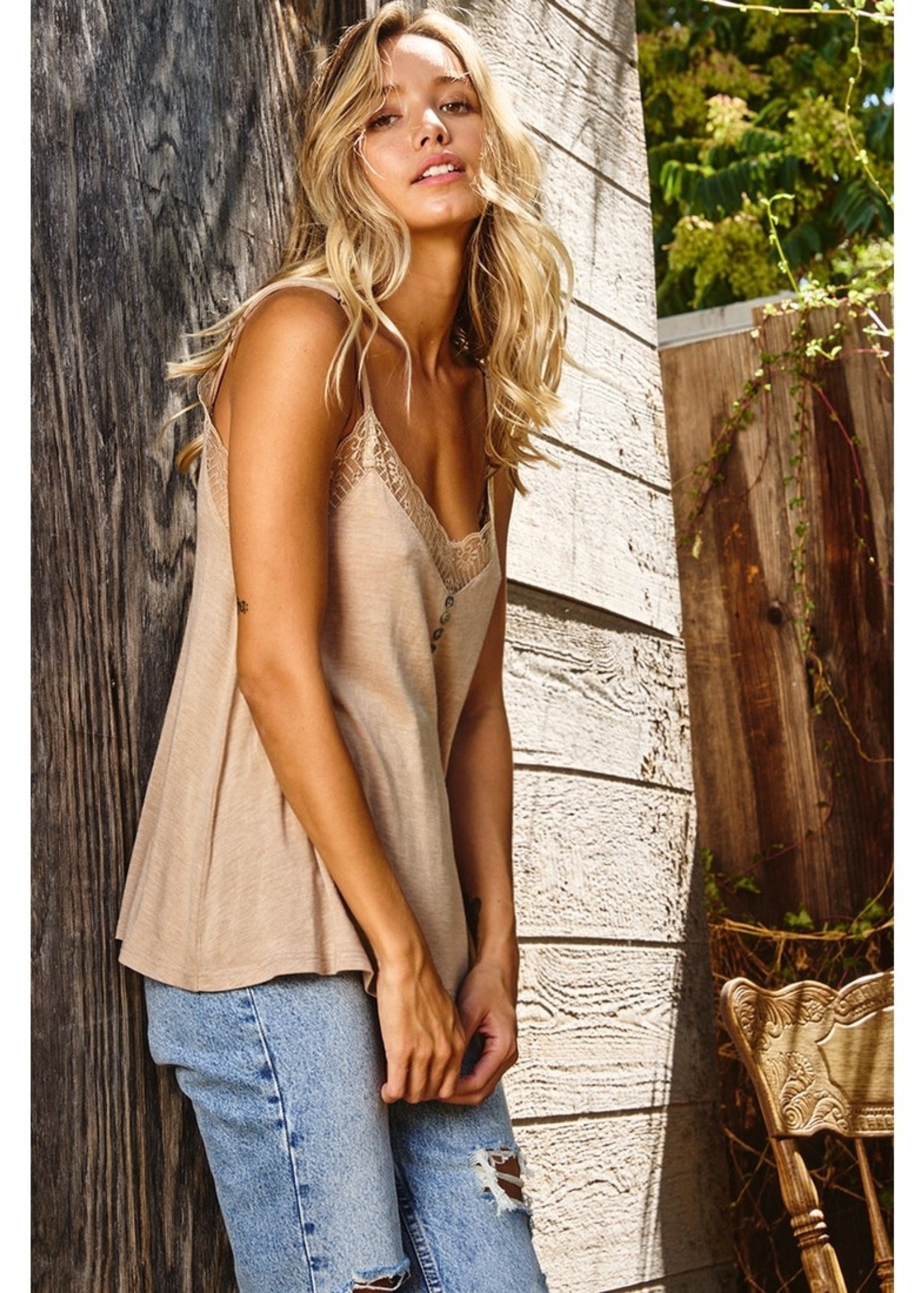 Lace V-Line Tank - Fika Boutique