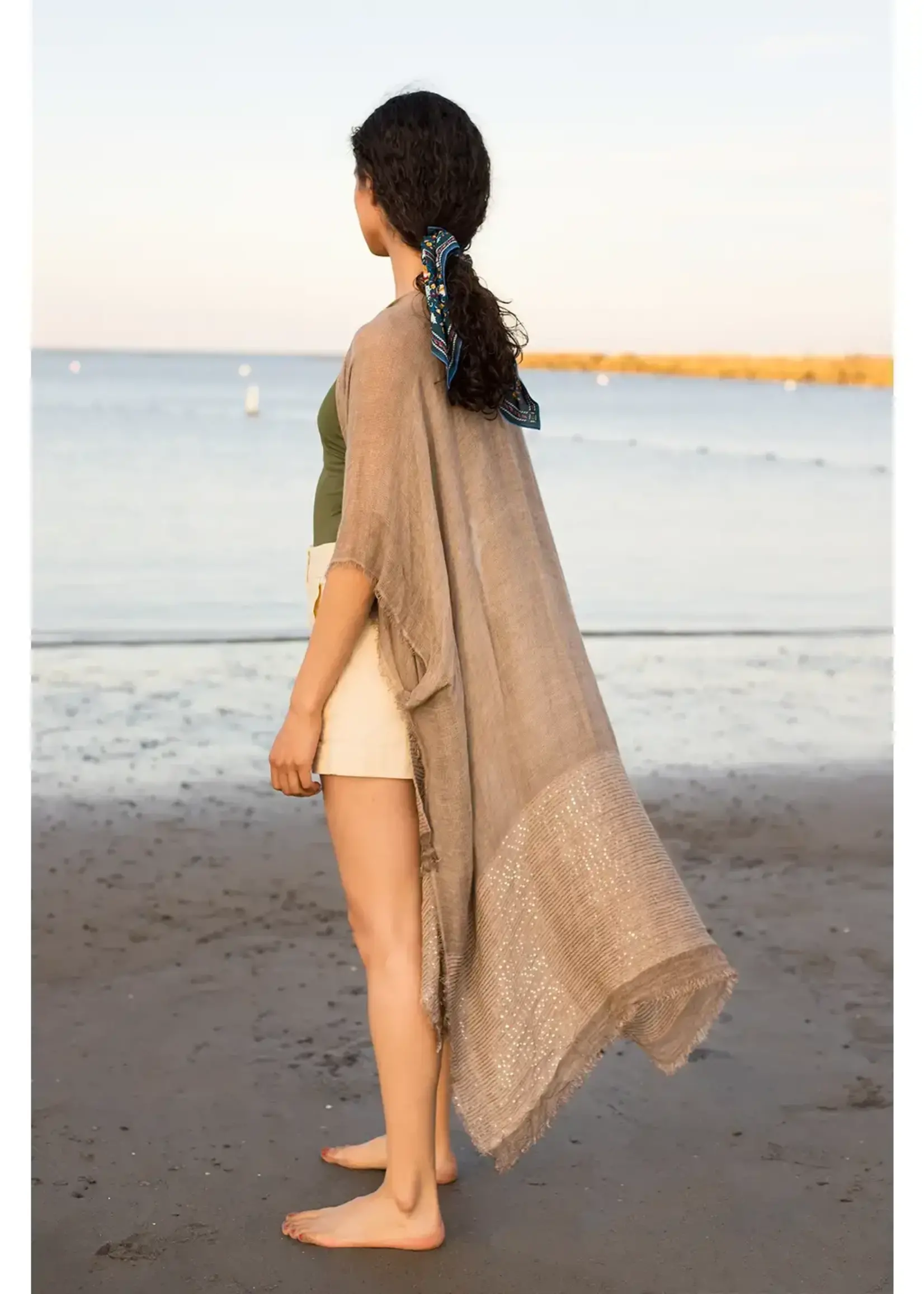 SAACHI Lenox Eyelash Fringes Shimmering Kimono