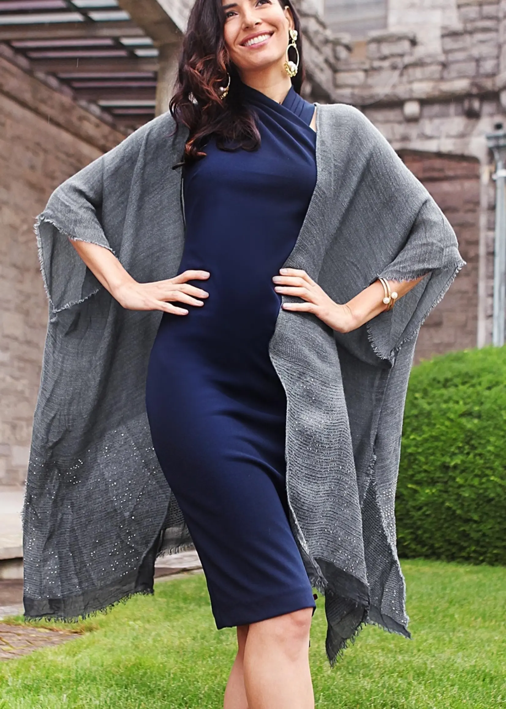SAACHI Lenox Eyelash Fringes Shimmering Kimono