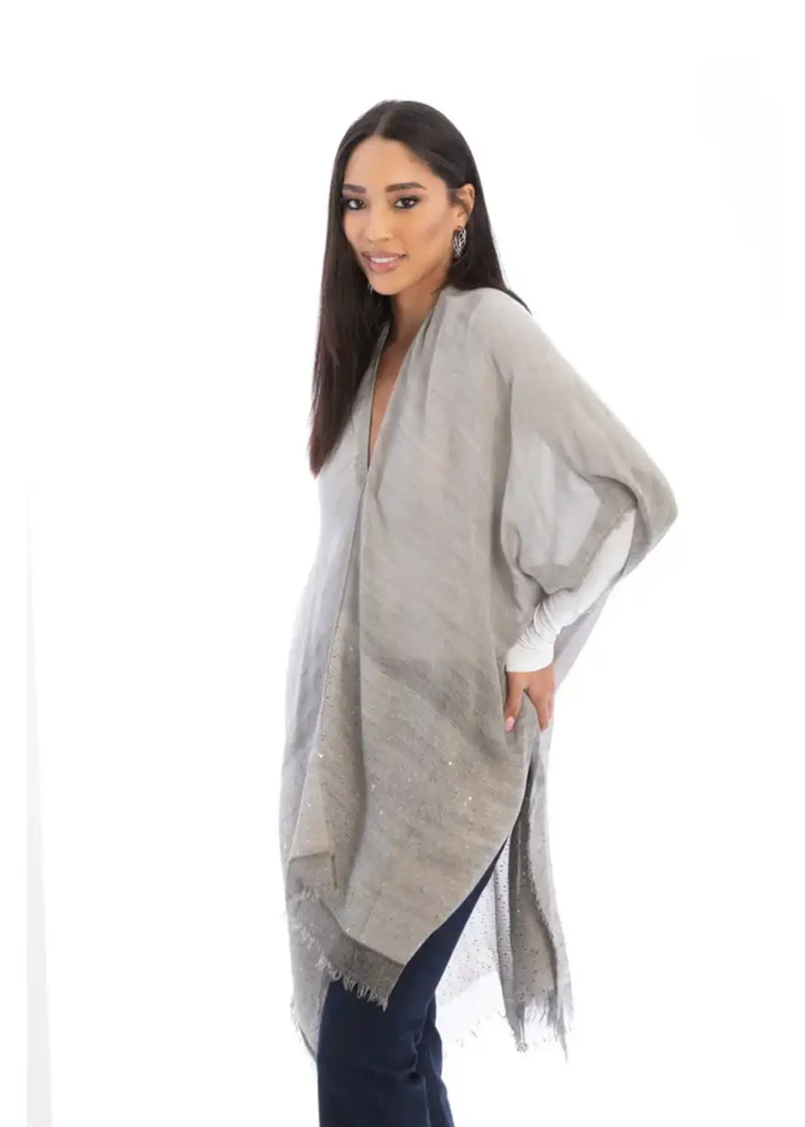 SAACHI Lenox Eyelash Fringes Shimmering Kimono