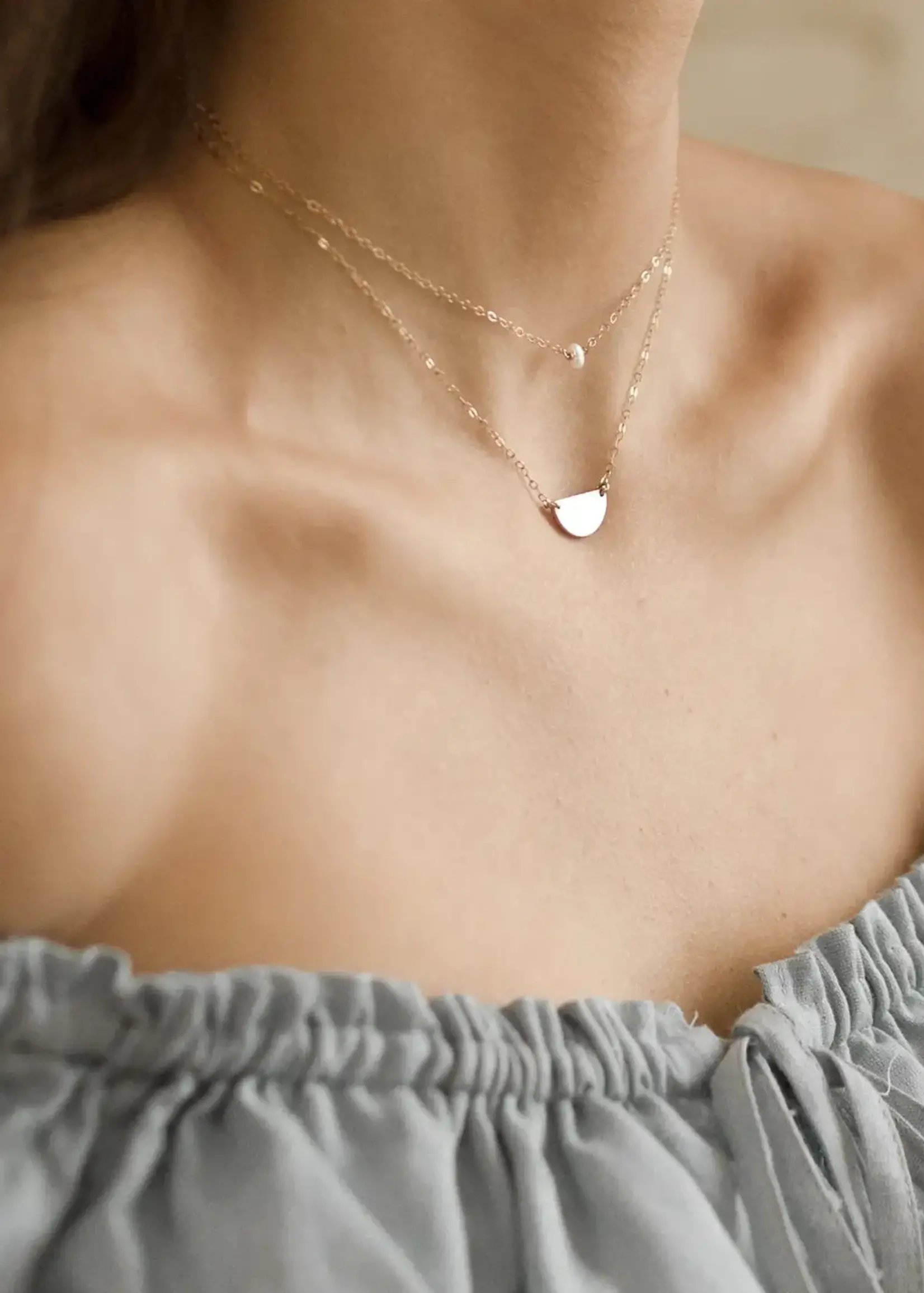 Token Jewelry Mini Pearl Necklace