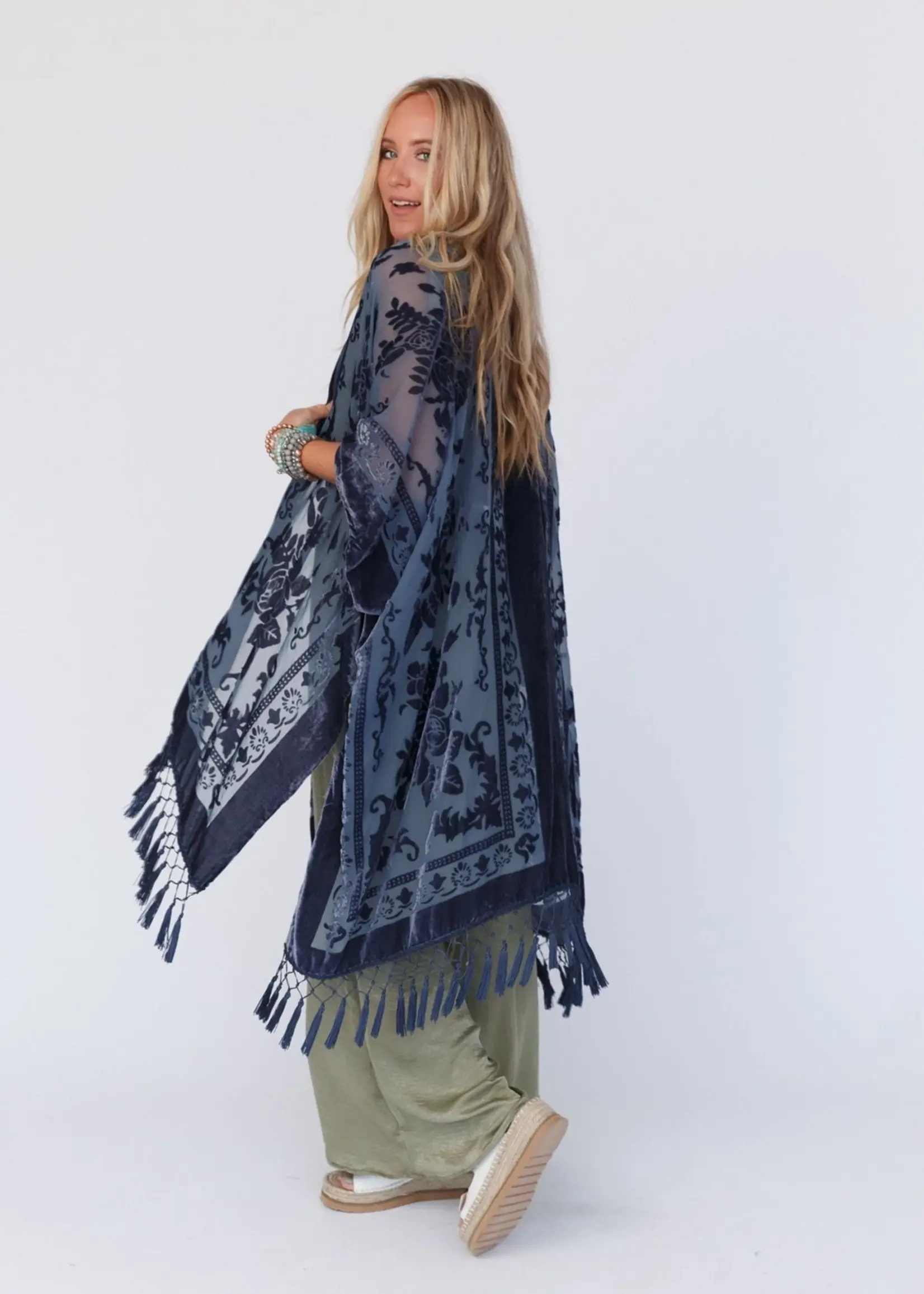 Three Birds Nest Crushin On You Velvet Kimono