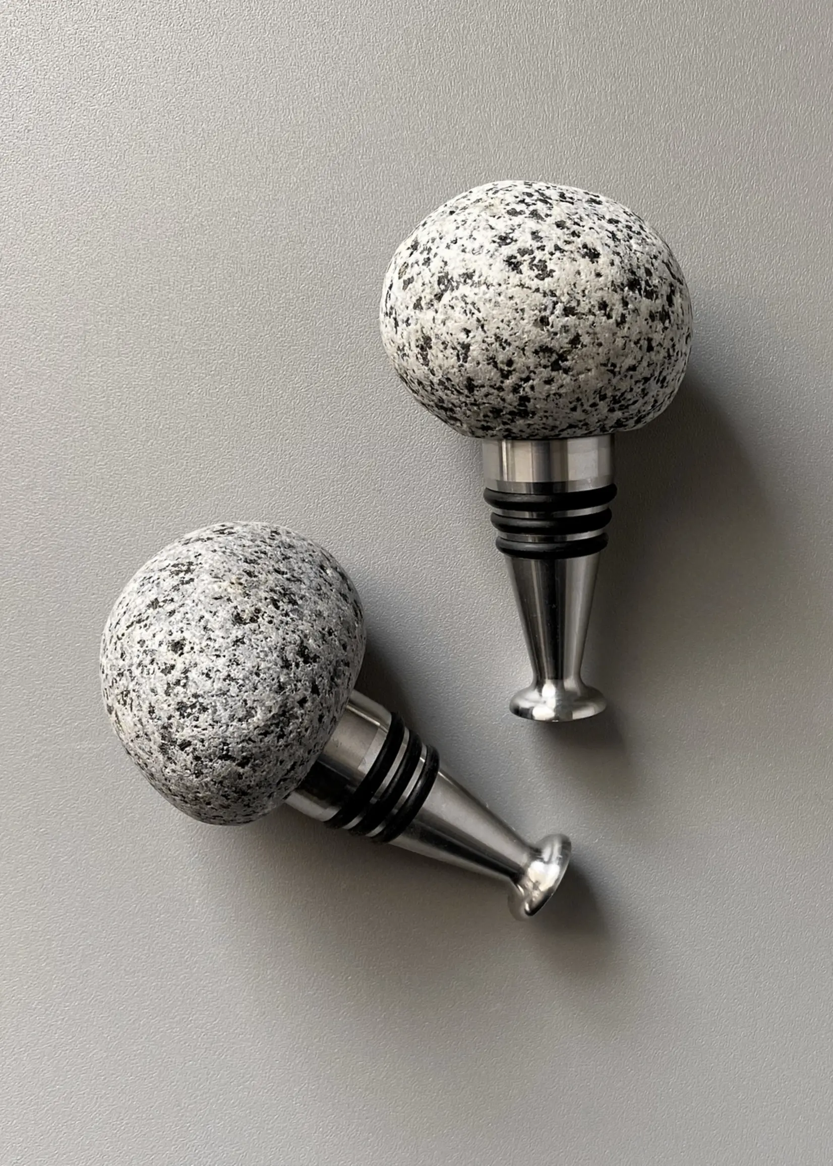 Funky Rock Designs Stone Wine Stopper