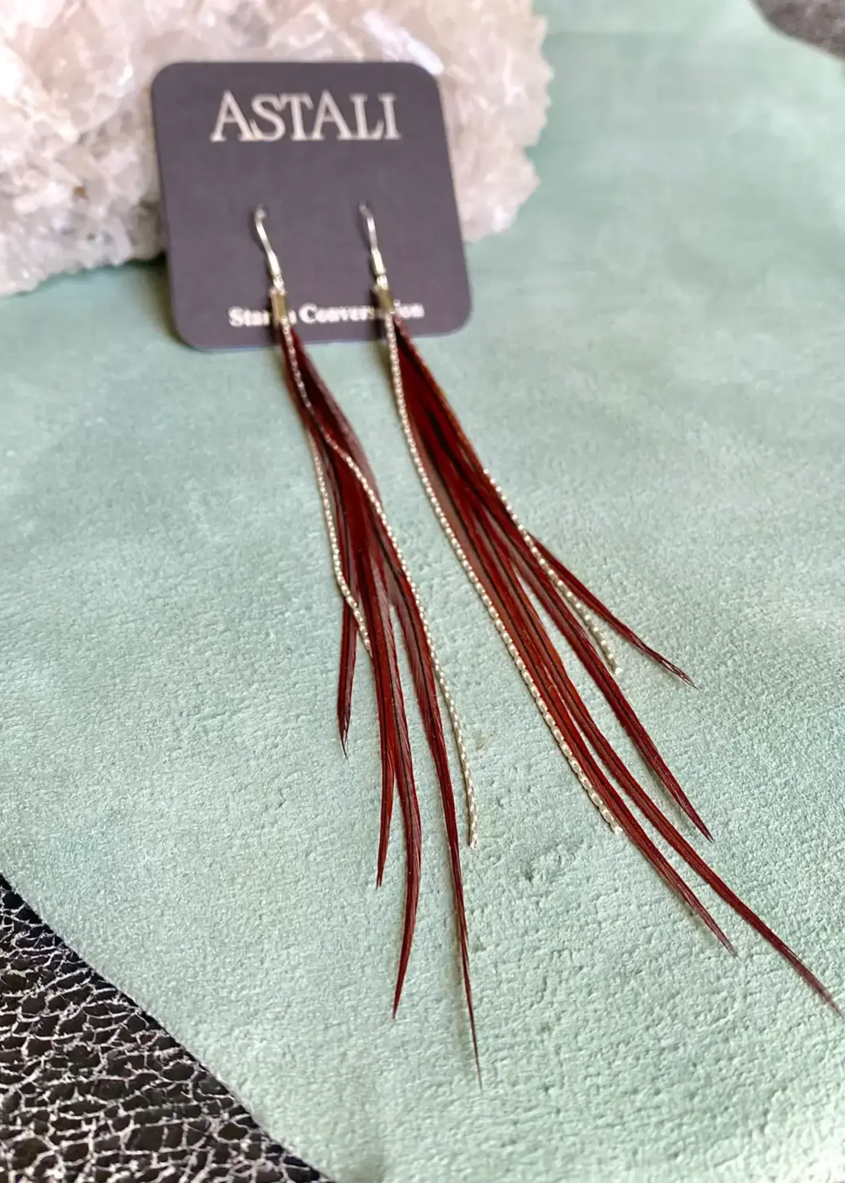 ASTALI Mini Feather Earrings