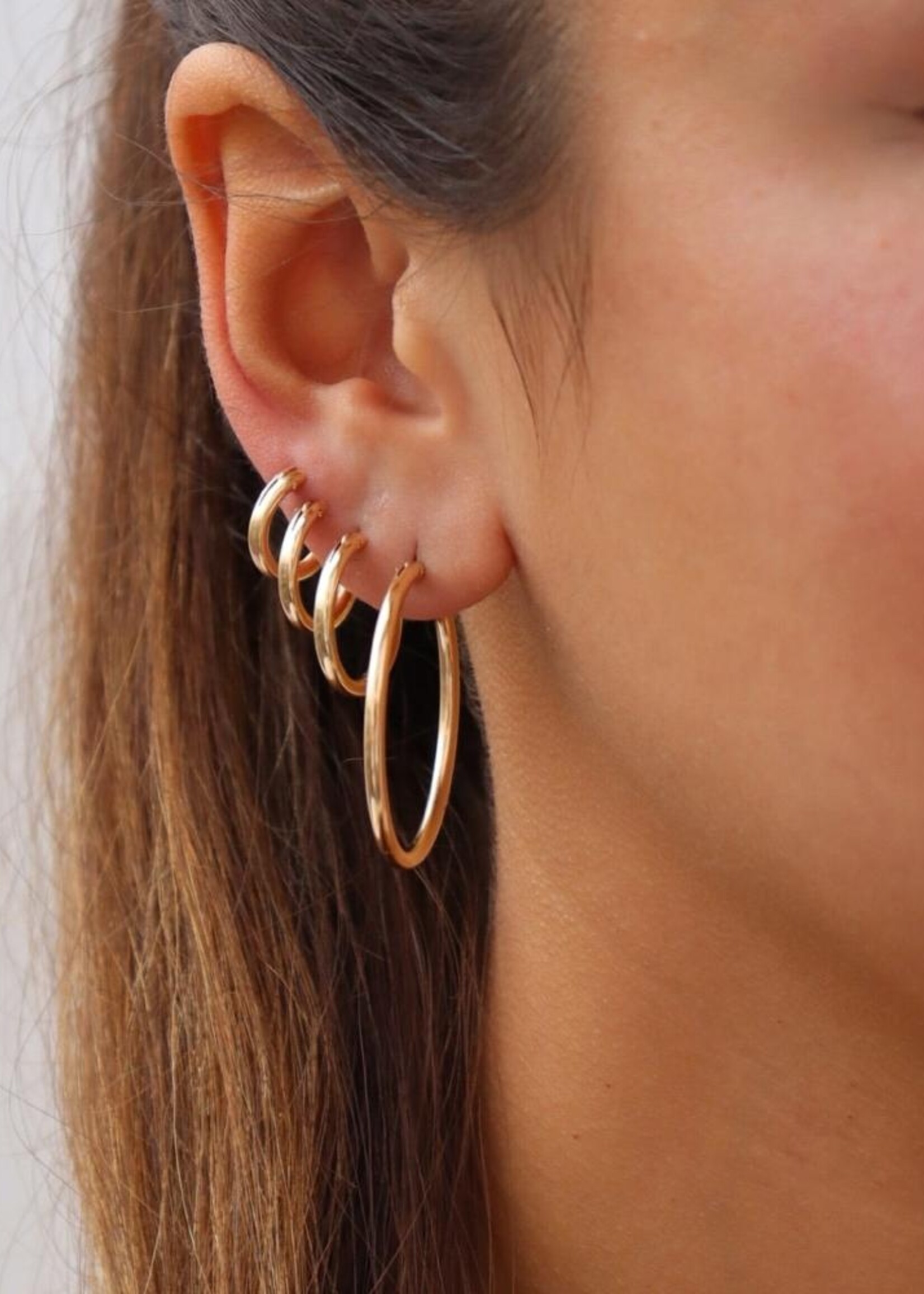 Token Jewelry Classic Hoops Medium Gold Filled