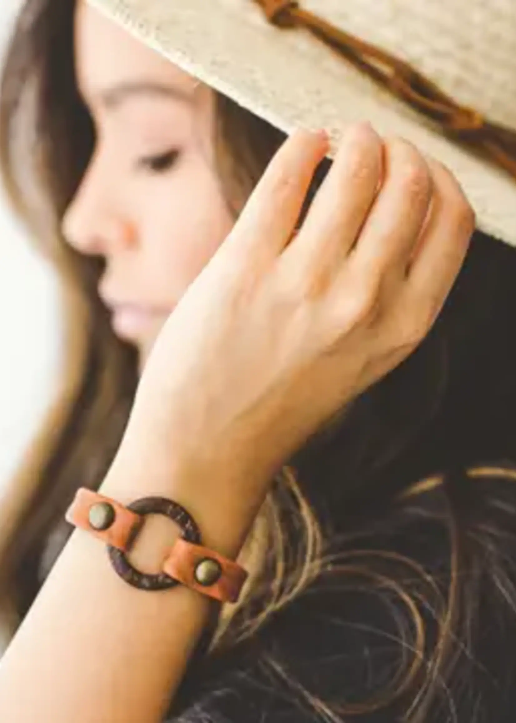 Giving Bracelets Circle of Love Leather Bracelet - Antique Brass