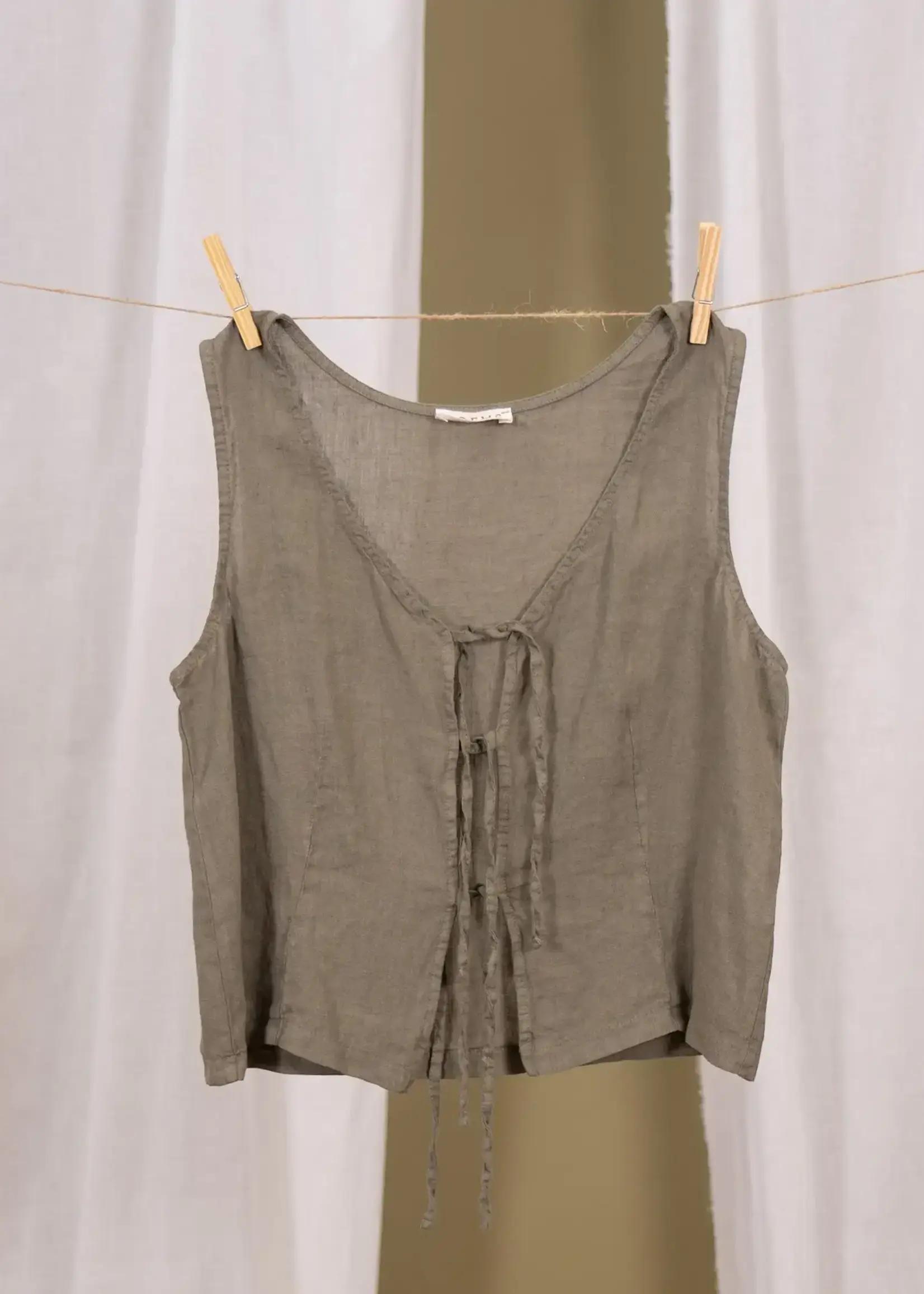 POEMS BCN Coron Reversible Linen Vest