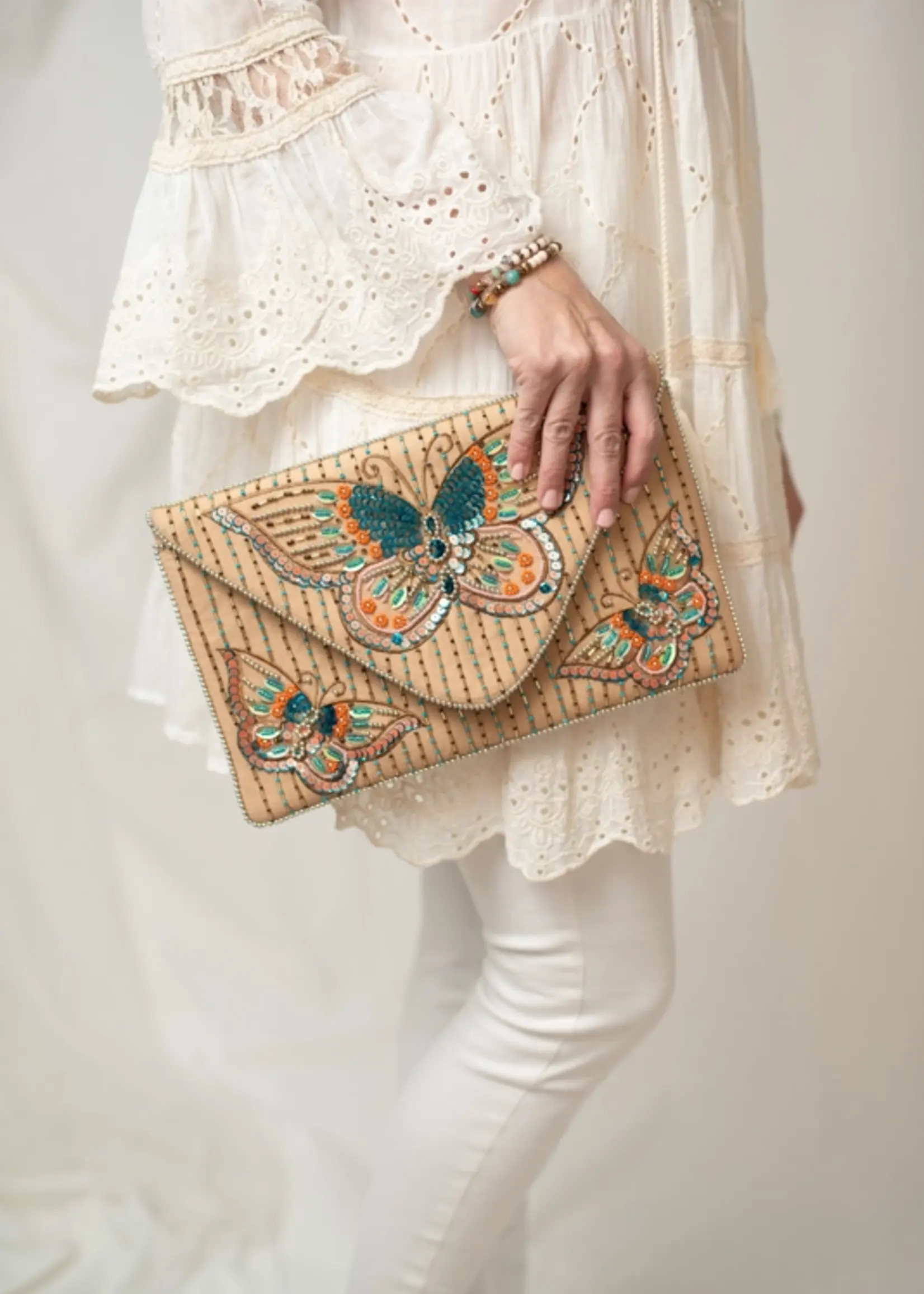 Lula Natura Vanny Clutch Bag