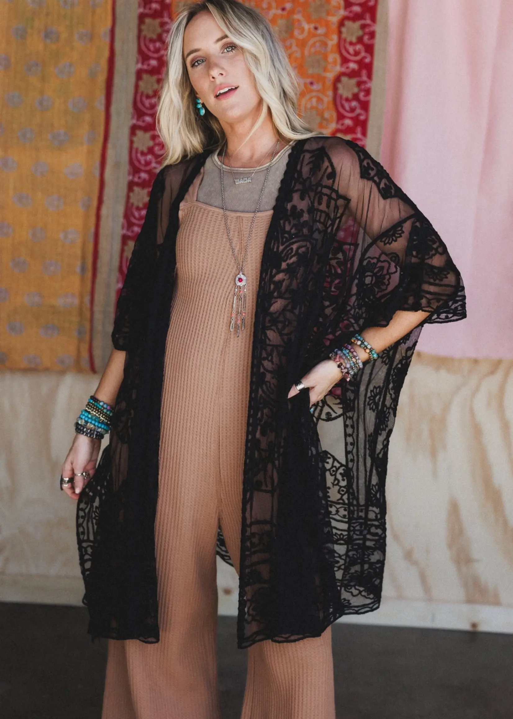 Three Birds Nest Go Wildflower Floral Embroidered Kimono Black
