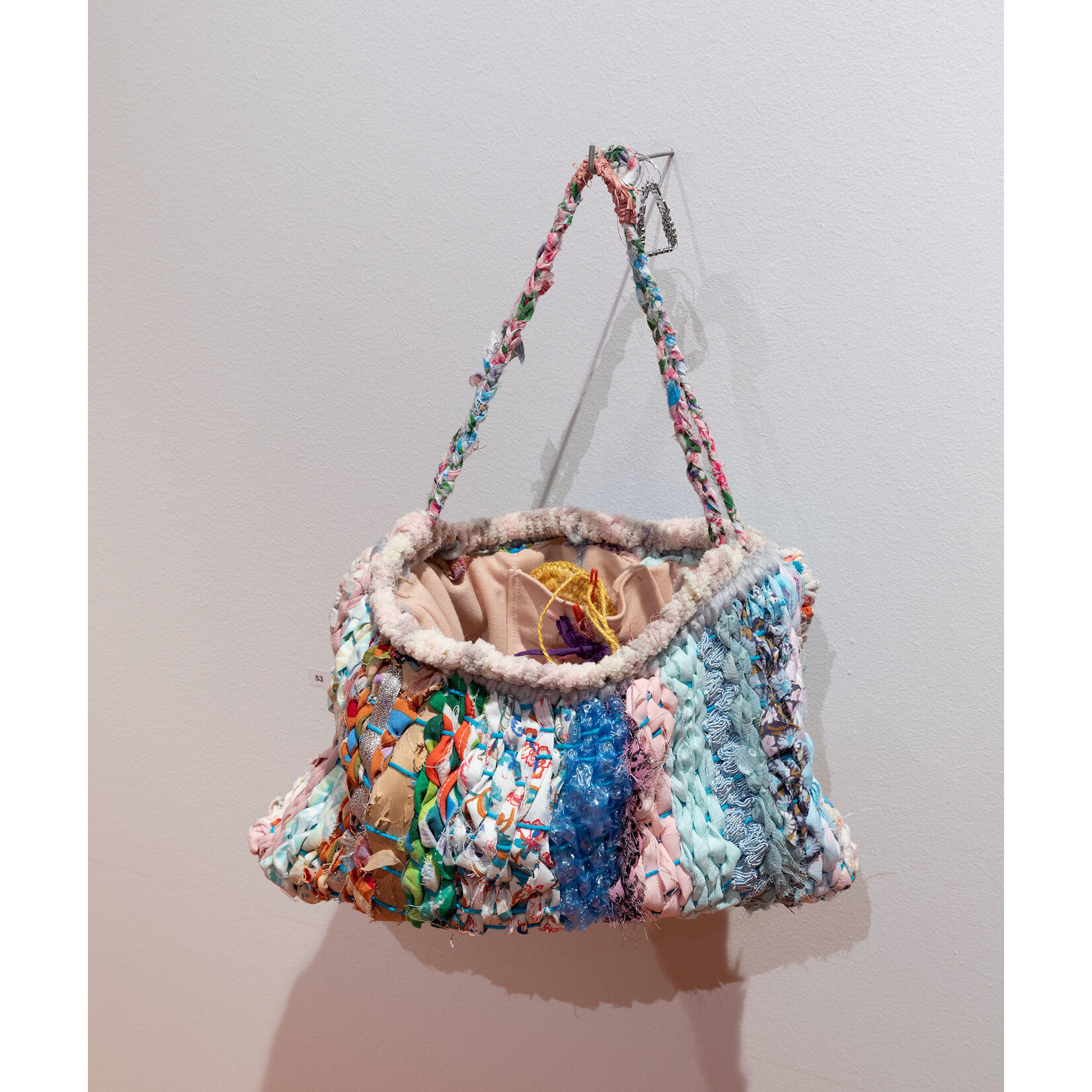 Janet Bromley Janet Bromley — Nitel, ganda, lupa    - Gather make and carry