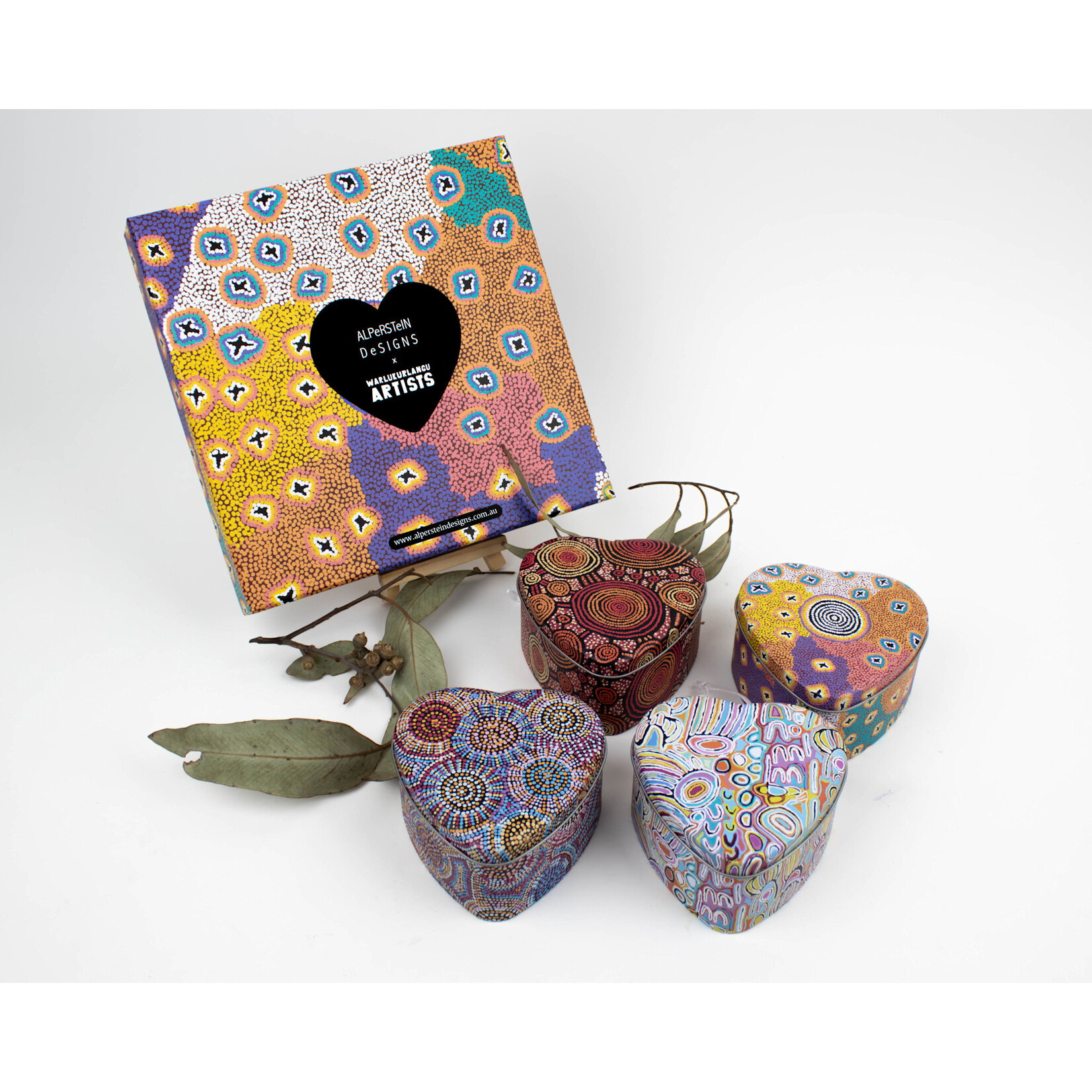 Alperstein Designs 'Warlukurlangu Artist' Tin Heart Shaped Bauble Set of 4