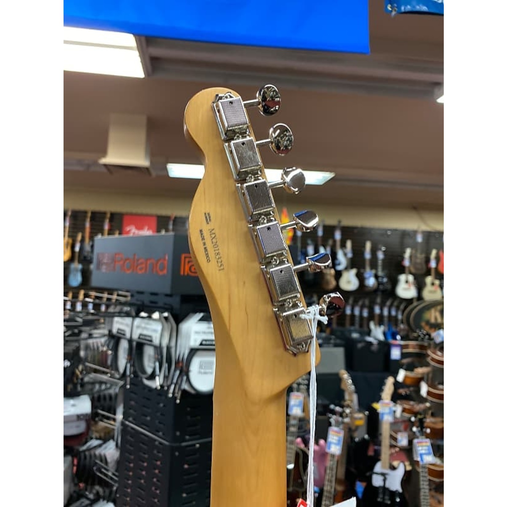 Fender Fender Noventa Tele Maple Neck Vintage Blonde