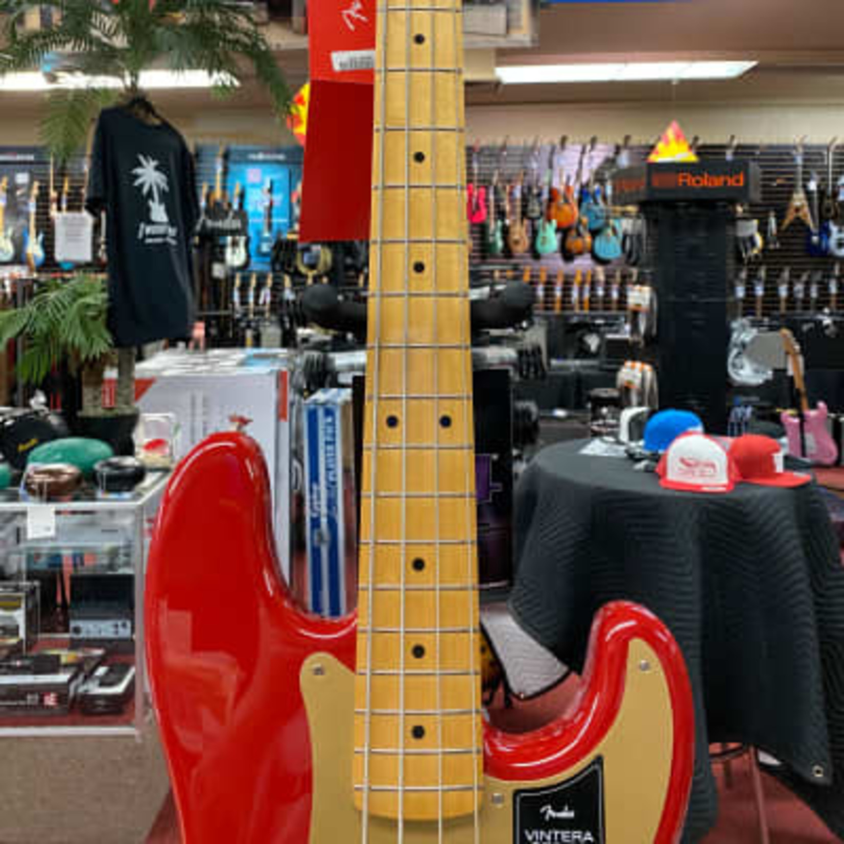 Fender Fender Vintera® '50s Precision Bass®, Maple Fingerboard, Dakota Red