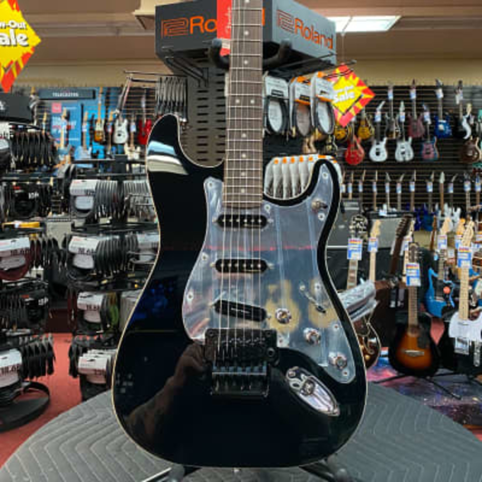 Fender Fender Tom Morello Stratocaster®, Rosewood Fingerboard, Black