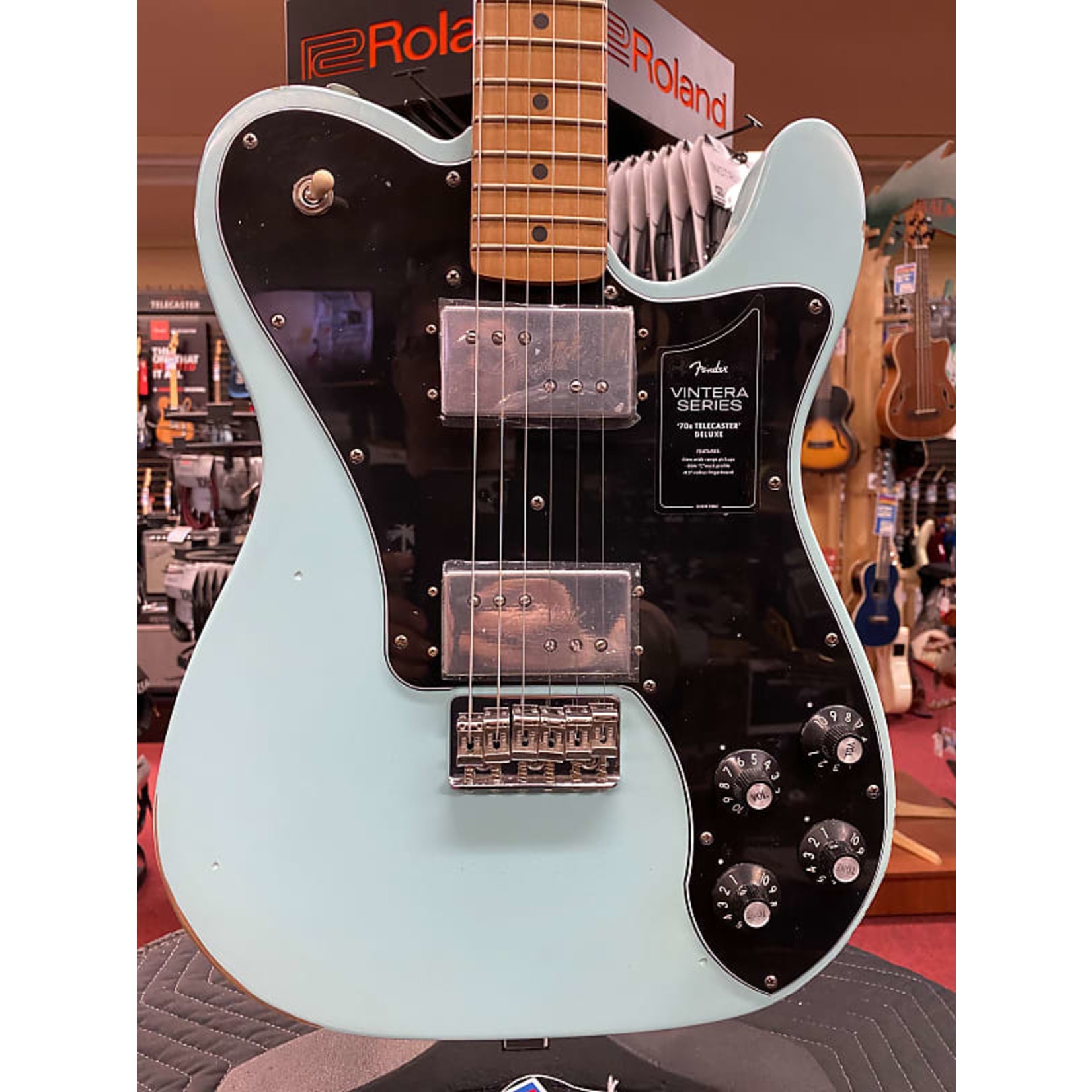 Fender Fender Vintera Road Worn '70s Telecaster® Deluxe, Maple Fingerboard, Daphne Blue