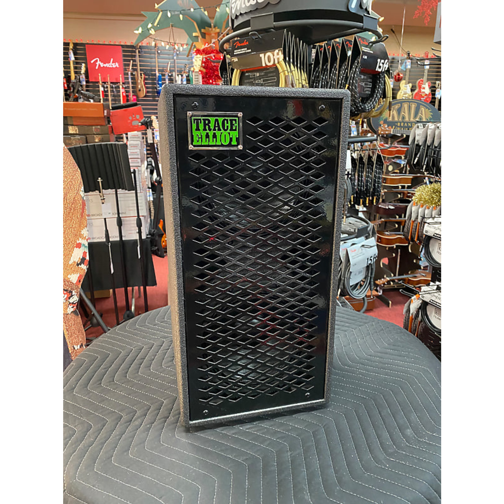 Trace Elliot ELF 2x8 400-watt Bass Cabinet (B-Stock)