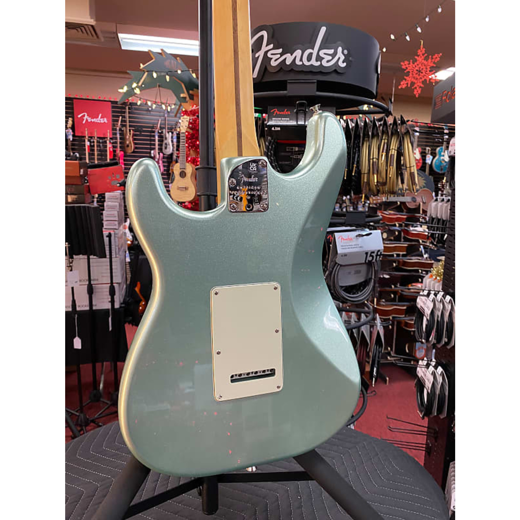 Fender Fender American Professional II Stratocaster®, Rosewood Fingerboard, Mystic Surf Green