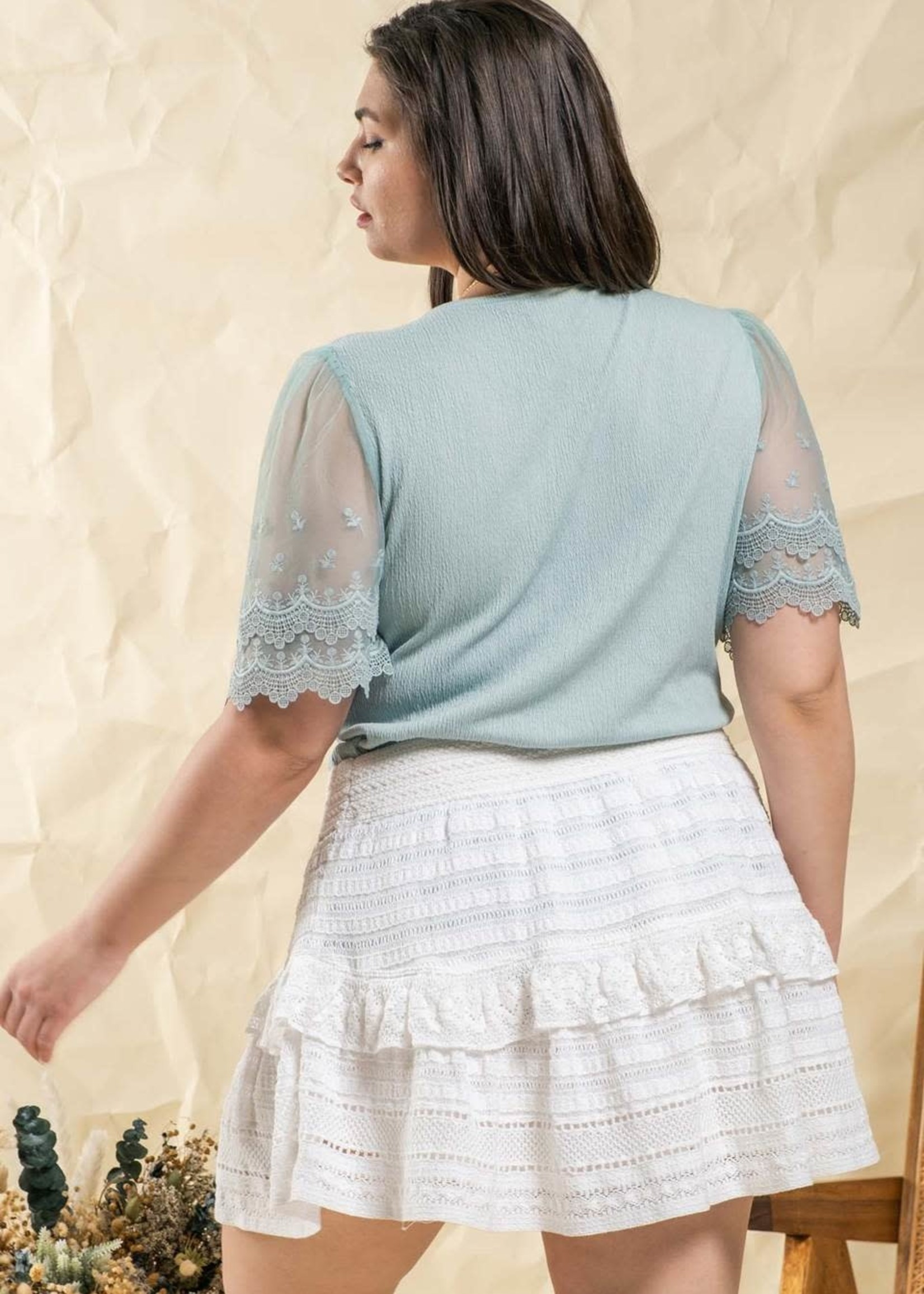 Blu Pepper Plus Tiered Lace Sleeve Top