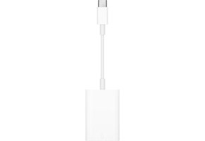 Apple USB-C to SD Card Reader