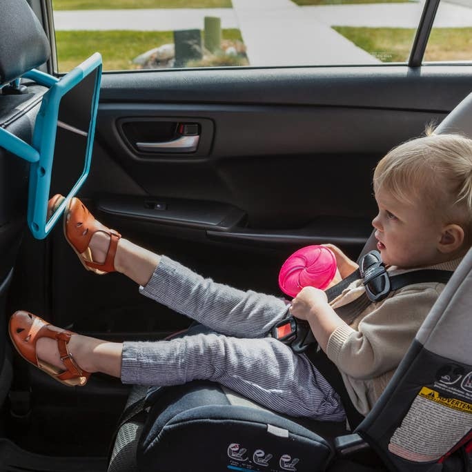 Gear4 Orlando Case for iPad 10.2 Coral