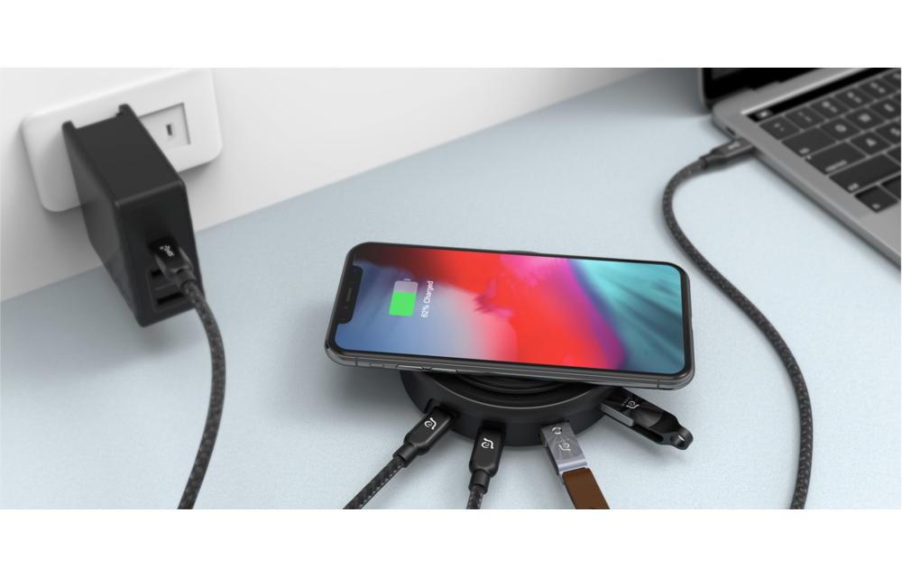 Adam Elements CASA Hub C07 USB-C Wireless Hub  USB-C,100w PD, 4K hDMI, 2 x USB-A, VGA Black