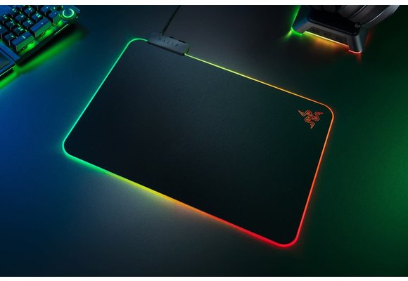 Razer Firefly V2 - Micro-textured Surface Mouse Mat with Razer Chroma™