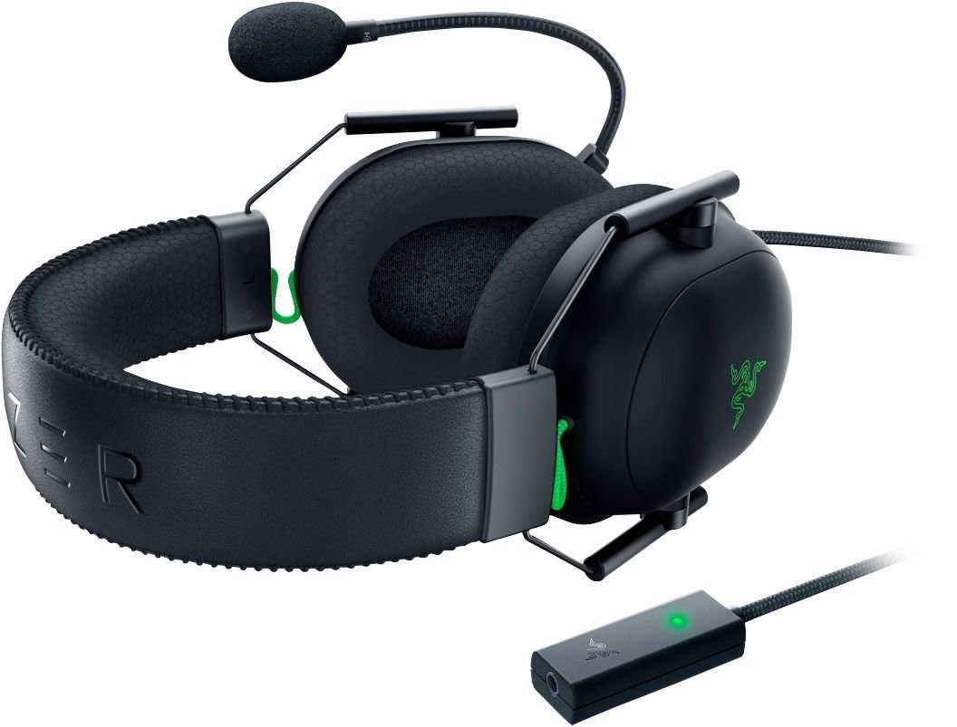 純正コントローラー5つと、RazerのBLACKSHARKV2Xあります 純正